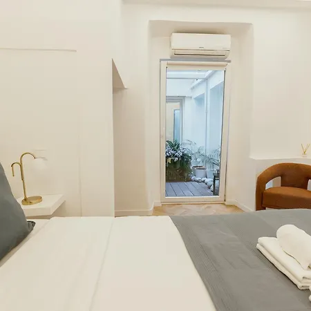 Guest house Four Horizons By Hosty 3*