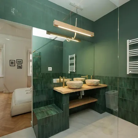 Four Horizons By Hosty Guest house